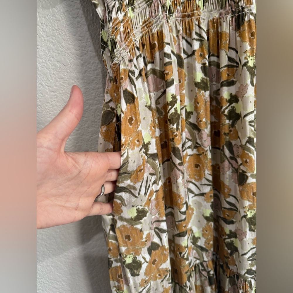 Grade and gather medium high neck Floral Yellow and White Dress - Picture 5 of 9